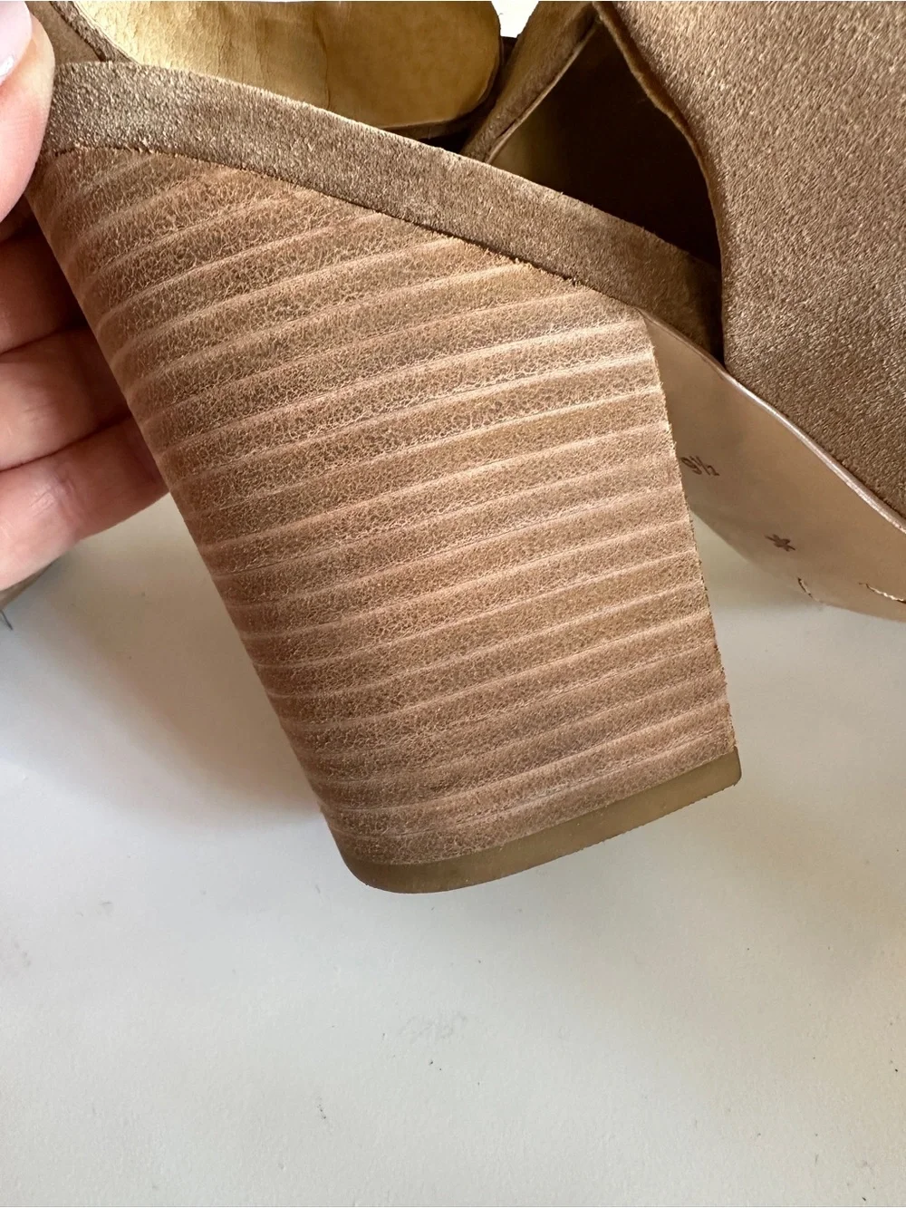 Splendid Women’s Kaylee Suede Peep-Toe Block Heel Slingback Booties- Tan Sz 9.5